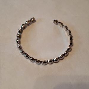 Beautiful fancy cuff Bracelet 14k  WG.